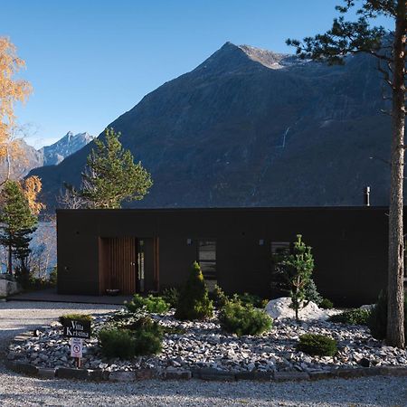 Villa Kristina / Andalsnes Torvik Bagian luar foto